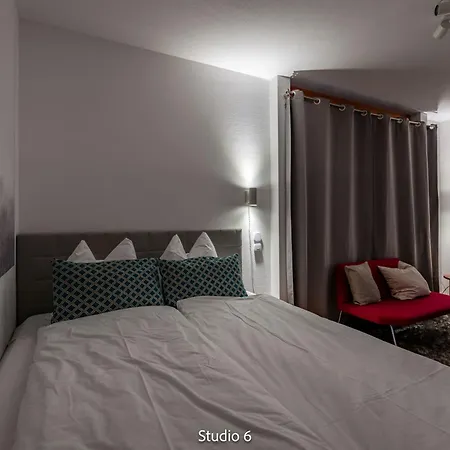 Very With Garage & Smart Tv For Relax & Adventure