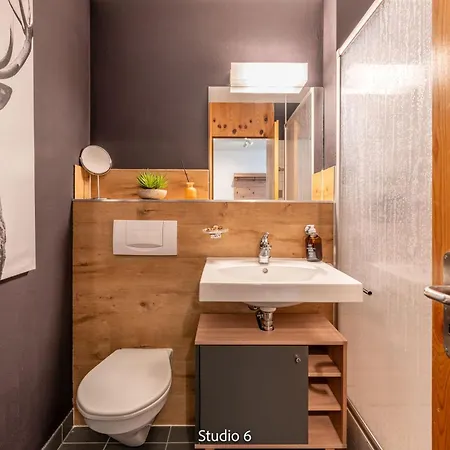 Very With Garage & Smart Tv For Relax & Adventure Lenzerheide