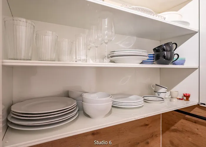 Very With Garage&smart Tv For Relax&adventure