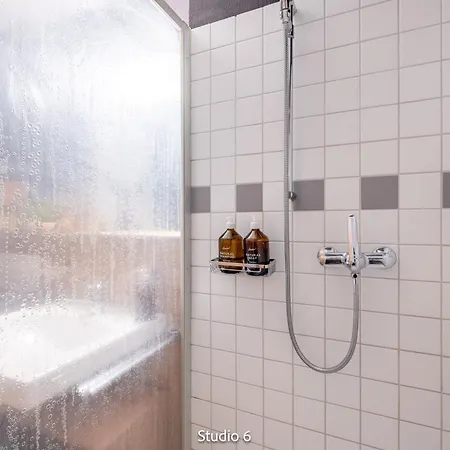 Very With Garage & Smart Tv For Relax & Adventure Daire *