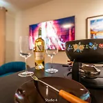 Apartamento Very With Garage & Smart Tv For Relax & Adventure *