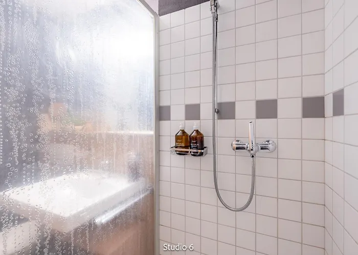 Very With Garage & Smart Tv For Relax & Adventure Διαμέρισμα *